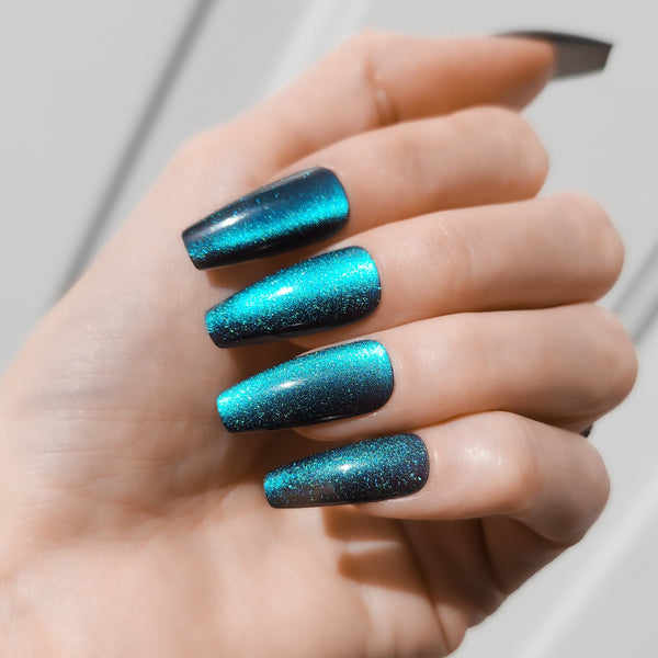 Ocean Cat Eye Coffin Press-On Nails